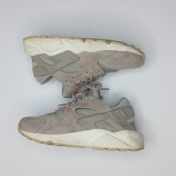 Nike Air Huarache Run CS Cobblestone Mushroom-Sail sneakers - Picture 4 of 8